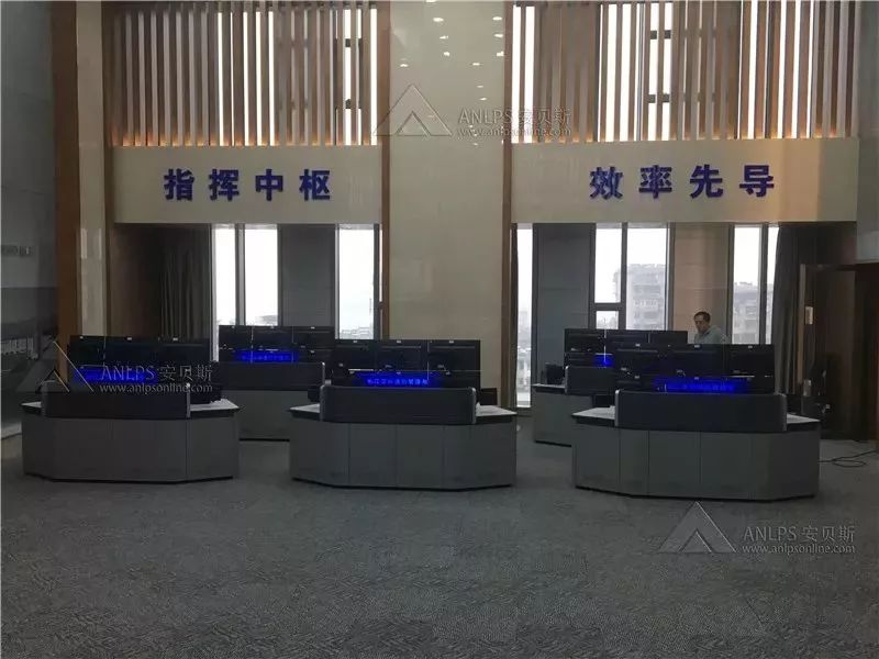 安貝斯<a href=http://www.tianbangjiaju.com target=_blank class=infotextkey>控制臺</a>